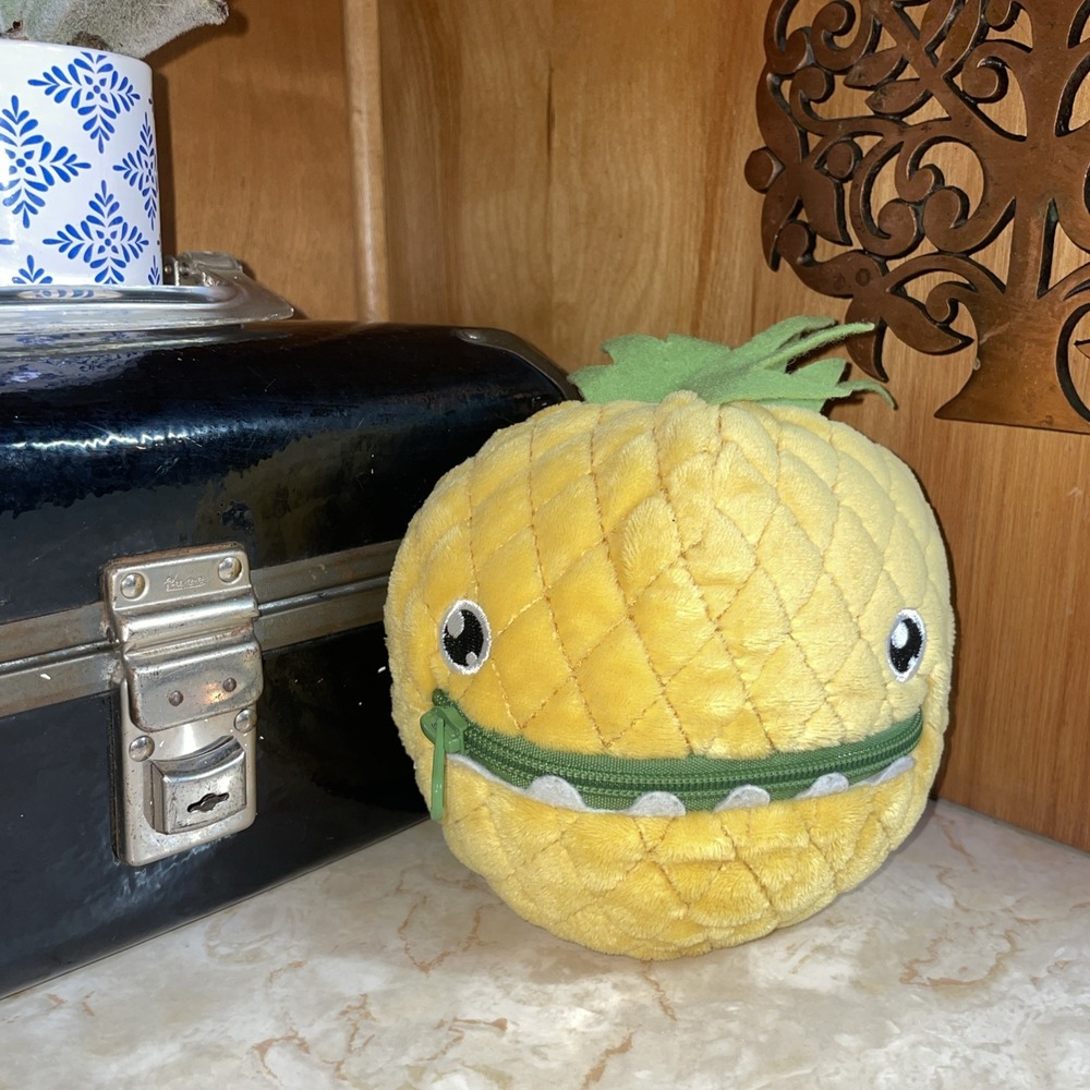 Pineapple Zipper Mouth Hallmark Stuffed‎ Plush 6"